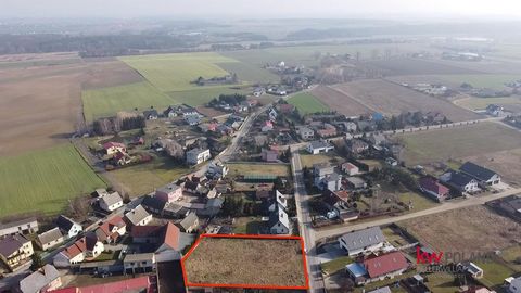 I present an offer for sale of a plot of land at Za Ogrodami Street in Ceradz Kościelny, Tarnowo Podgórne commune. The plot of land with an area of 1650 m2 is located by an asphalt road with full utilities on the road, i.e. electricity, gas, water an...