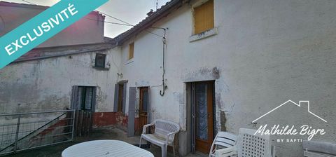 Located in the charming town of Courgoul, just 20 minutes from ISSOIRE, this house benefits from an ideal location. Close to amenities and points of interest in the region, this locality offers a peaceful and pleasant living environment, conducive to...