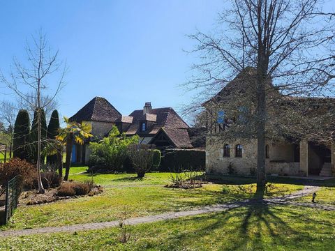 Only 18kms from BERGERAC and an hour from BORDEAUX, in the middle of its landscaped park, discover this charming set of 8 houses in a quiet and nuisance-free area. The whole forms a small harmonious hamlet where life is good, the houses are not overl...