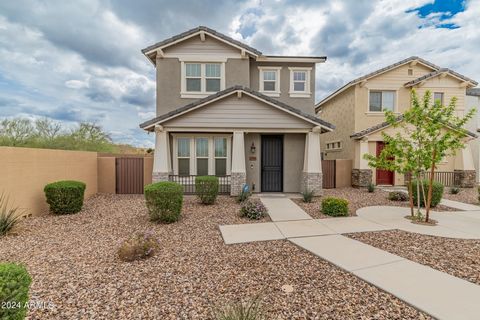 LIKE NEW! QUALITY BUILT IN 2019 AND LOVINGLY MAINTAINED.EVERYTHING YOU ARE LOOKING FOR. LOCATION, CONDITION AND PRICE!! OWNED SOLAR WITH $65 AVERAGE ELECTRIC BILL, STAINLESS APPLIANCES, GRANITE TOPS, HIGH VOLUME CEILINGS, NEUTRAL FLOORING AND PAINT,2...