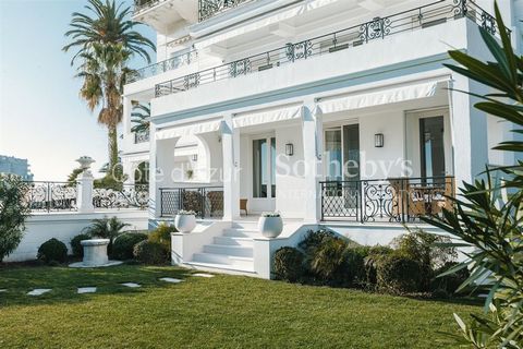 Die Wohnung ist eine 2-Bett-Maisonette, die mit einer Garage, einem unabhängigen Studio, einem Parkplatz und einem Keller verkauft wird. In Cannes steht eine außergewöhnliche 5-Zimmer-Maisonette mit freiem Blick sowie einem 375 m² großen Garten und 2...