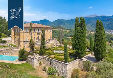 This luxurious historical villa for sale is not far from the stunning town of Rieti, in a high position overlooking a vast hilly area. This exclusive, recently restored property measures 2 hectares and is surrounded by a centuries-old park embellishe...