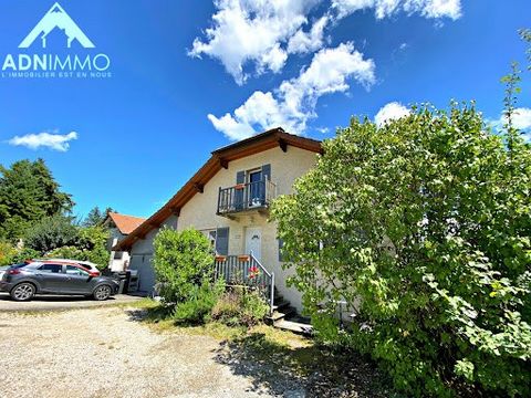 TO QUICKLY VISIT The ADN Immo agency exclusively offers you this very pretty house of 170 m2 in the town of Farges. Renovated in 2005, it includes a beautiful bright living space, a fully equipped kitchen, 4 spacious bedrooms, 1 Mezzanine / Games roo...