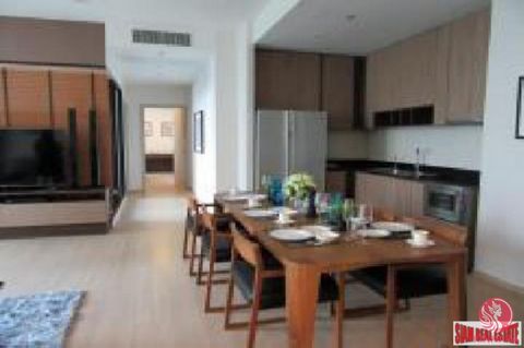 Thonglor is the new with a mix of culture and trend, This condo is good for investment of your family. Private parking space, Big room, perfect to live and work.This spacious condo is located in the heart of Bangkok. Surrounded by many restaurant, ca...