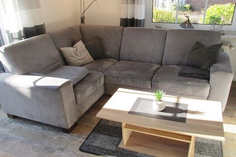 The lower holiday apartment is suitable for 4 people and has a living room with a comfortable sofa set that invites you to spend the evening watching TV or listening to music. There are also two bedrooms with double beds. A baby bed and high chair ar...