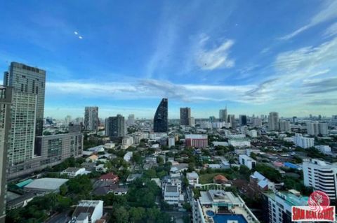 With its prime location in the heart of the city, Beatniq Sukhumvit 32 is the perfect urban residence. Only 350 meters from Thonglor BTS Skytrain Station and 750 meters from Phrom Phong BTS Station, live stress-free from the hectic traffic of Bangkok...