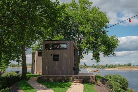 These wonderful Tiny Houses are located at the end of a headland and therefore enjoy a fantastic view over the water. The accommodations themselves are also of very high quality. Even though space is limited, you don't have to compromise on comfort. ...