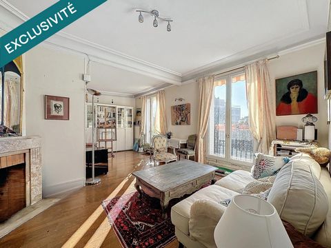 Located in the Bel Air district, this apartment is close to shops, schools and the Michel Bizot metro station. Located on the 5th floor with elevator in a Haussmann-style building, this bright, quiet, walk-through apartment benefits from a southern e...