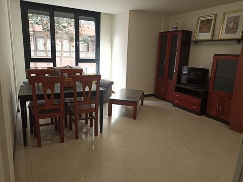 FOR LONG-TERM RENTALS ONLY, AT LEAST 1 YEARâ€¦! Cozy one-bedroom apartment, fully furnished and equipped, ready to move in, a short walk from Las Canteras beach (Albareda street), with all amenities nearby. Modern building, barrier-free access, eleva...