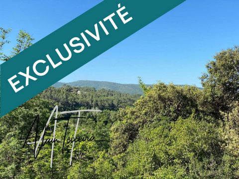 En Exclusivité Safti Lorgues:(83) dans un hameau , en pleine verdure et à la vue imprénable, venez découvrir ce joli terrain de 2065 m² situé en position dominante . Viabilités en bordure Les informations sur les risques auxquels ce bien est exposé s...