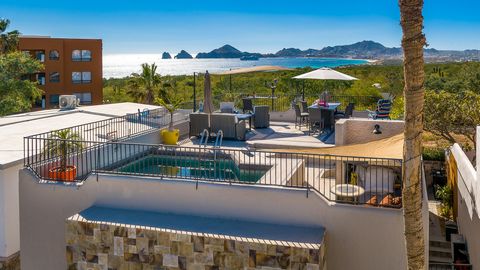 Located in the renown private community of Cabo Bello walking distance to a beautiful swimmable beach Casa Las Olas was completely remodeled in 2018 offering you a very conveniently designed roof top where you can enjoy amazing sunsets views in your ...