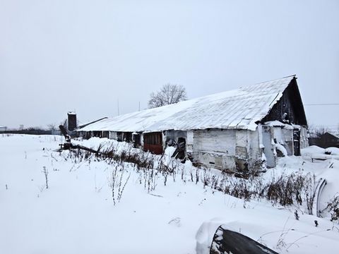 Сдам в аренду лесопильный комплекс в п. Бисерть. Отличная транспортная доступность. Близость федеральной трассы М-12. Имущественный комплекс состоит из следующих объектов недвижимости: земельный участок общей площадью 11.011 кв.м., лесопильный холодн...