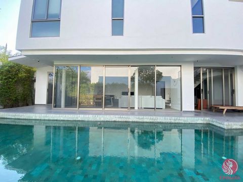 New complex of exclusive Wallaya villas in loft style. The developer has already established itself in Phuket with its unique design. The new complex will consist of 10 villas. The Wallaya Villas are luxury 3 and 4 bedroom private pool villas. The vi...