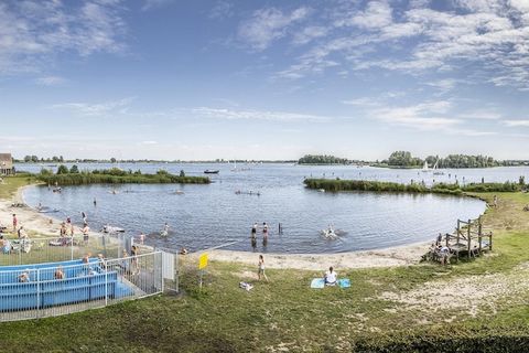 Luxe Houseboats in Heeg op het water – Perfect voor een Ontspannen Vakantie De houseboats in Heeg zijn stijlvol en luxe ingericht, voorzien van alle gemakken om u een onvergetelijk verblijf te bieden. Of u nu kiest voor een weekendje weg of een lange...