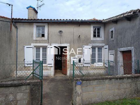 Venez découvrir sur la commune de St Martin de St Maixent, cette maison à fort potentiel de rénovation grâce à sa dépendance attenante avec de beaux volumes mais également aux différentes possibilités sur la parcelle en face, non attenante. Le systèm...