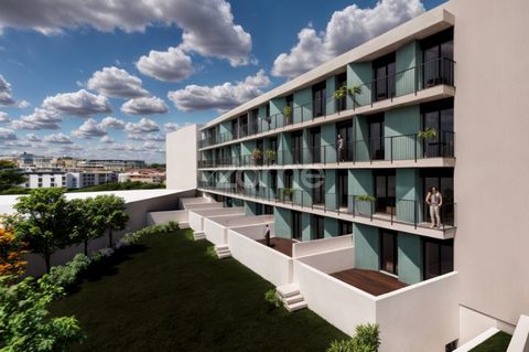 Identificação do imóvel: ZMPT574181 Discover Costa Cabral FLATS, where modernity and design meet comfort in an environment tailor-made for a young and dynamic audience. Located on Rua Costa Cabral in Porto, this development consists of: - 50 studios ...