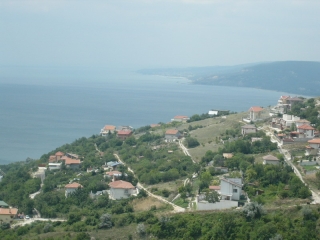 Price: €500.000,00 District: Balchik Category: Building Plot Plot Size: 5000 sq.m. Location: Countryside 5000 sqm price 500000 4th Golf course near Balchik in planning Dobrich Bulgaria We are selling Building land with good sea view in the village Mo...