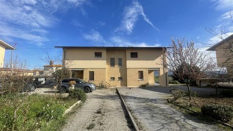 POGGIO DEL SOLE-SANFATUCCHIO, CASTIGLIONE DEL LAGO, Apartment for sale of 190 Sq. mt., Habitable, Heating Individual heating system, Energetic class: G, Epi: 332 kwh/m2 year, placed at Ground on 2, composed by: 6 Rooms, Separate kitchen, , 3 Bedrooms...
