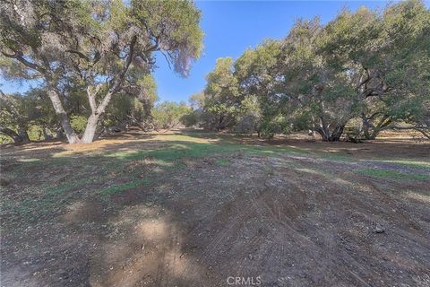 For the first time in 37 years, this Second to None, Enchanted Private Prime Property of 2.9 acres (126,226 sq/ft) of which 120,226 sq/ft is useable,(per Regional Planning) is being offered for sale. You will love the park like feel and amazing shade...