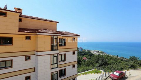 Apartments in a Complex Near the Sea and Social Amenities in Araklı The apartments are situated in the Araklı Neighborhood in Trabzon. Araklı is an ideal living space with its chic residential projects and proximity to amenities. The apartments are w...