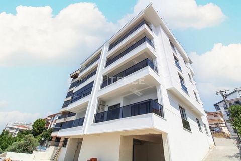 Beachfront Stylish Apartments in Armutlu Yalova Yalova is an advantageously located city in proximity to the city center, healing hot springs, and clear beaches. Beachfront apartments are situated in Armutlu, a summer destination with pristine beache...