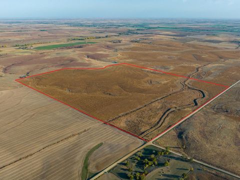 Property Location: Located in Lincoln County along North 20th Road, just a 1 mile north of Highway 18 and 3 miles east of Lucas, KS. Legal Description: +/- 176 Acres located in S32, T11, R10, TBD by Legal SurveyThis property comprises +/-176 acres, w...