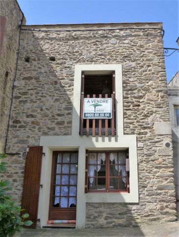 Ideal holiday home or for Air bnb, this pretty village house on 2 levels is situated in a picturesque village with communal pool, and small café/grocery. Only 6km from a village with a full range of shops and a restaurant and 14km from the town of Ca...