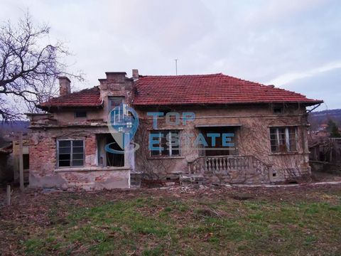 Top Estate Real Estate offers you a two-storey brick house in the center of the village of Tserova Koria, Veliko Tarnovo region. The village of Tserova Koria is located 15 km from the town of Veliko Tarnovo and 13 km from the town of Gorna Oryahovits...