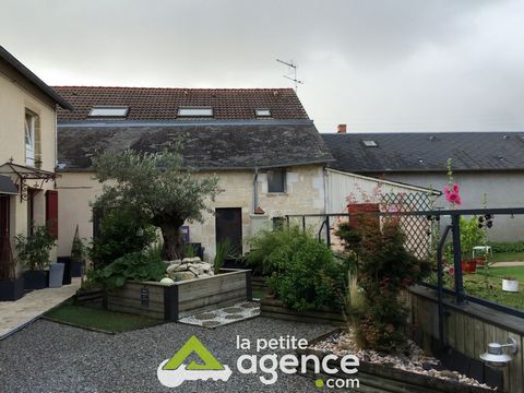 In the town of Saint-Germain-Du-Puy, House with 4 bedrooms. If this house has caught your attention, quickly get in touch with your real estate agency BOURGES MARRONNIERS - TRANSACTIONS. It has 4 bedrooms, one on the ground floor a living room and a ...
