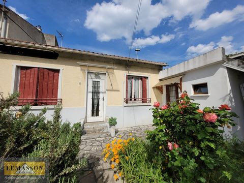 GREAT OPPORTUNITY!!! Single storey pavilion for residential use with vehicle access, located in a quiet residential area, in the Avenir Parisien district, close to all amenities (METRO, Tramway, bus, RER, school, shopping center, ...), including an e...