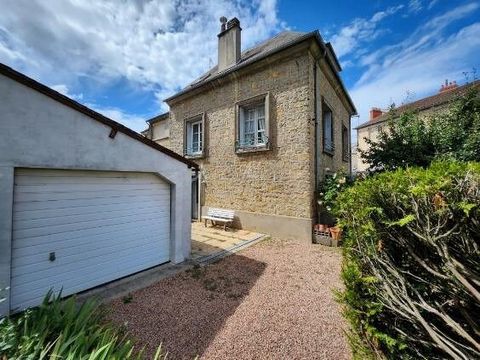 FOR SALE - NEVERS - Charming exposed stone townhouse with courtyard that can accommodate 2 vehicles and garage, Close to all amenities, train station, bus, schools... Entrance, fitted kitchen, living room and living room, 4 bedrooms, office, laundry ...