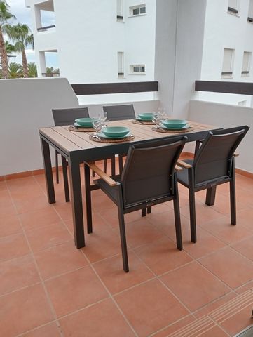 CASA BUENA VISTA2 staat synoniem voor Rust, Zonnen, Genieten in een veilige omgeving! Ons volledig nieuw appartement met een prachtig uitzicht op het zwembad en de golfbaan Licentienr VV.MU.5452-1 Appartement bevindt zich in urbanisatie ' Las Terraza...