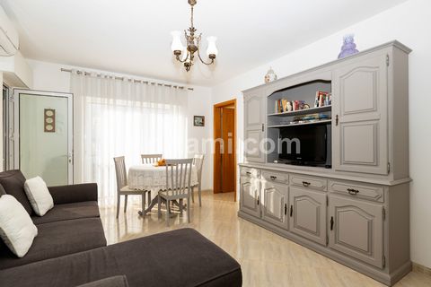 Two bedroom apartment located in the heart of Quarteira, just 200 m from the beach. Comprising two bedrooms, a nice living room, a functional kitchen, one bathroom, a glazed in balcony with double glazed windows to ensure comfort and tranquility, inc...