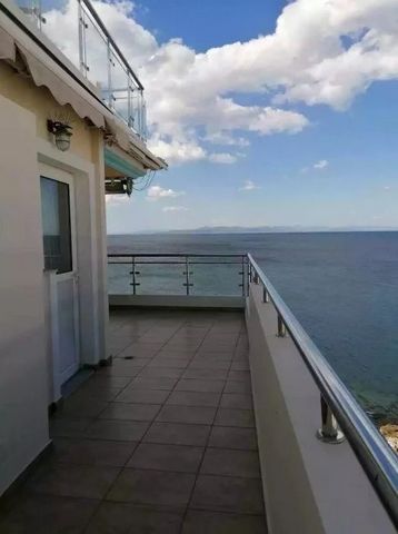 For Sale: Seaside Apartment with Unobstructed Views, Piraeus (Peiraias) Features: Property Type: Apartment Square Meters: 171 sq.m. Bedrooms: 2 Bathrooms: 2 Floor: 6th, 5th, 4th Condition: Good View: Sea, Unobstructed Additional Features: Solar water...