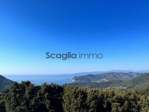 The SCAGLIA Immo agency offers you exclusively for sale this building plot 15 minutes from Ajaccio, with a total surface area of 10273 m2 of which 5000 m2 is buildable. This land is sold with a building permit granted for a house in R+1 of 130 m2. Al...
