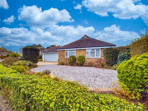 A rare opportunity to purchase a bungalow located in the heart of Friars Cliff. Flexible accommodation including four bedrooms, three bathrooms and a dual aspect sitting room. A double garage, and a south facing rear garden, just a minutes' walk from...