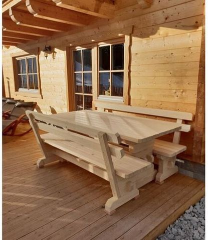 Our mountain hut can accommodate a maximum of 8 people. On the lower floor there is a kitchen with a large dining table, a living area with a pull-out couch and a wood stove for cozy evenings. A large bathroom with shower and double sink, as well as ...