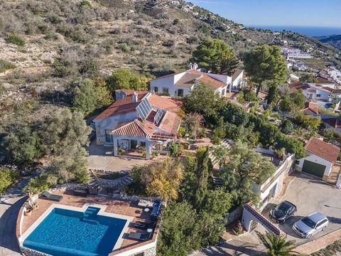 Fantastic villa in Spain, boasting a unique position nestled in the mountains of Competa. The breathtaking views of the sea and mountains are mesmerizing, whether it's day or night. The interior accomodation is accessed via a charming covered porch t...