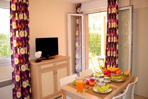 There are various types of apartment and villa on the holiday park. The apartments are on the ground floor and have a terrace, garden and garden furniture. These types can also be on a storey and have a balcony and garden furniture. There are bunk be...