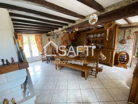 I offer this stone house of 130 sqm, located in the town of Rauville-la-Bigot near the village on a plot of approximately 2400 sqm. On the ground floor, kitchen, dining room, living room with fire place, two bedrooms, bathroom, laundry room, separate...
