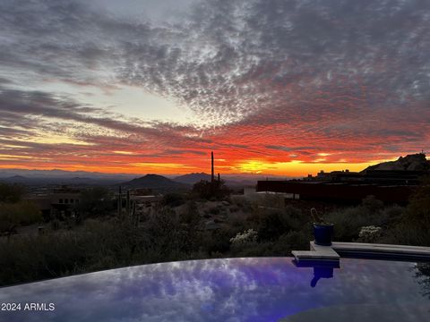 Sitting at the top of Sunset Canyon this classic home with modern and Tuscan flavor is sure to amaze with incredible views, private cul de sac lot, amazing guest house/ private office, theatre room option, and two separate game/family, or exercise ro...