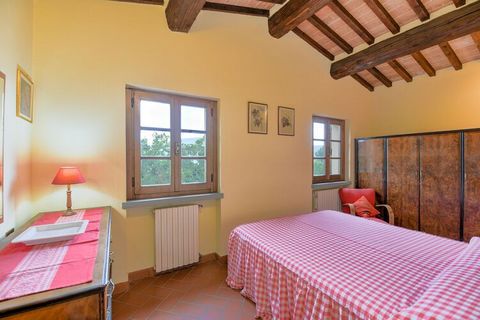 This independent holiday home has been recently renovated, but the wooden beams on the ceiling and the terracotta tiling have been preserved. The house is an excellent starting point for exploring Tuscany! Discover the home furnishings, welcoming and...