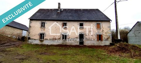 Village house of 175m2 to be restored. . Structural work and roof in good condition. Ground floor, hall, toilet, shower room, kitchen with fireplace 