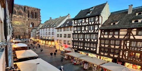 Strasbourg 67000 - Au coeur du quartier le plus historique de Strasbourg et au pied de la célèbre Cathédrale, véritable joyau de style gothique, se dresse un bel immeuble : Passage Notre-Dame. Surplombant la Place Gutenberg et directement relié à la ...