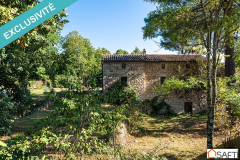 07230 Lablachere: 5 minutes from amenities, in the heart of a plot of 1900 m2 , Ardèche stone house of 160m2 and its cottage of 35m2. The main house consists on the ground floor ,a veranda ,a large kitchen/ dining room ( 40m2) and an open living room...