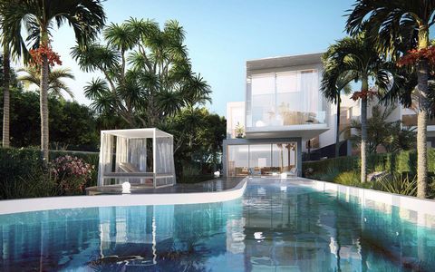 Villas on the seafront in El Campello, Costa Blanca, Alicante This residential has 5 unique and exclusive independent, modern chalets with an avant-garde design together with the best finishes and views of the sea and the coast that you could wish fo...