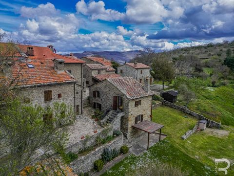 For sale is a rustico, which was originally part of a medieval borgo and which was lovingly renovated in 1990 to preserve the old charm while ensuring modern living comfort. During the renovation, particular emphasis was placed on preserving the rust...