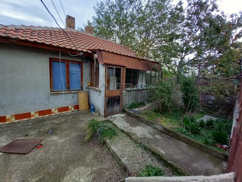 . 2-bedroom House for sale 15 km from Sunny Beach, 23 km from Burgas For sale is a small house with yard, located in a nice village with a local restaurant, many guest houses, Chateau, shop, post office and mineral water spring. The village is 15 km ...