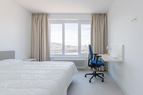 Dieses neu gebaute Apartment mit 2 Schlafzimmern befindet sich im 2. Stock des prestigeträchtigen Residentie Ensor Tower II im Stadtteil Oosteroever. Es verfügt über eine geräumige Terrasse mit Loungemöbeln, die sich perfekt zum Entspannen im Freien ...