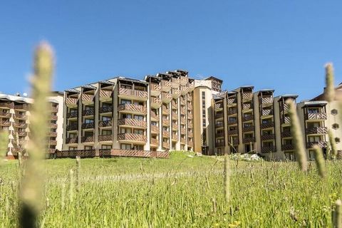 Haal diep adem en laat los. De berglucht dringt je longen binnen. Uw leerlingen worden verblind door de betoverende omgeving van de Alpen. Naarmate de dagen verstrijken, voel je je vredig. Wij nodigen u uit voor een verkwikkende vakantie in de Réside...